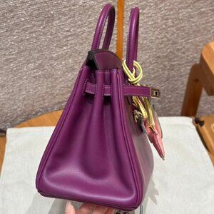 Classic Hermes Bag: A Stylish and Versatile Choice for Elegance